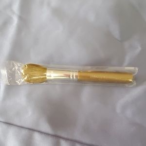 Bare Minerals tapered blush brush